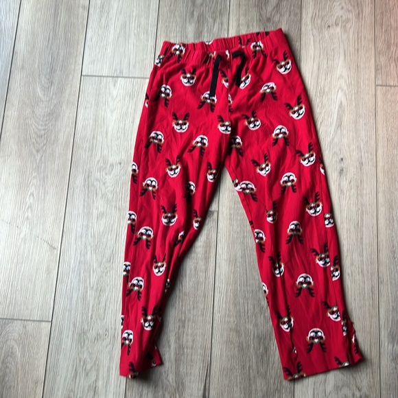 Old Navy Christmas Pajama set - Picture 4 of 6